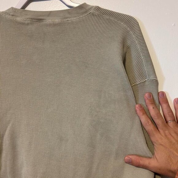 Carhartt WIP Men's Cream and White Shirt - Picture 7 of 8